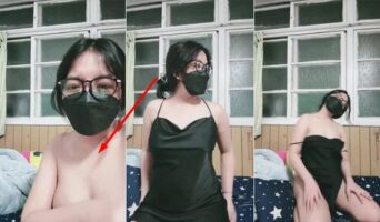 Si Binal Kacamata Spill Susu Sambil Joget Nakal ID 36009103 Mango