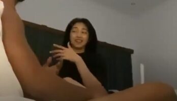 Pertama Kali Checkin Bareng Pacarku Jangan Panik
